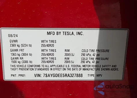2024 Tesla Model Y Long Range Dual Motor All-Wheel Drive z USA, uszkodzony, nr VIN 7SAYGDEE5RA327888